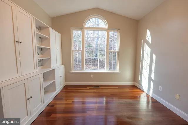 $4,000 | 24900 Fox Run Lane, Hollywood, MD 20636