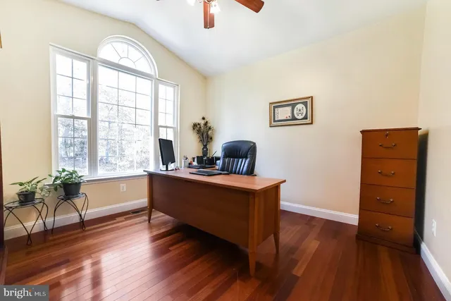 $4,000 | 24900 Fox Run Lane, Hollywood, MD 20636