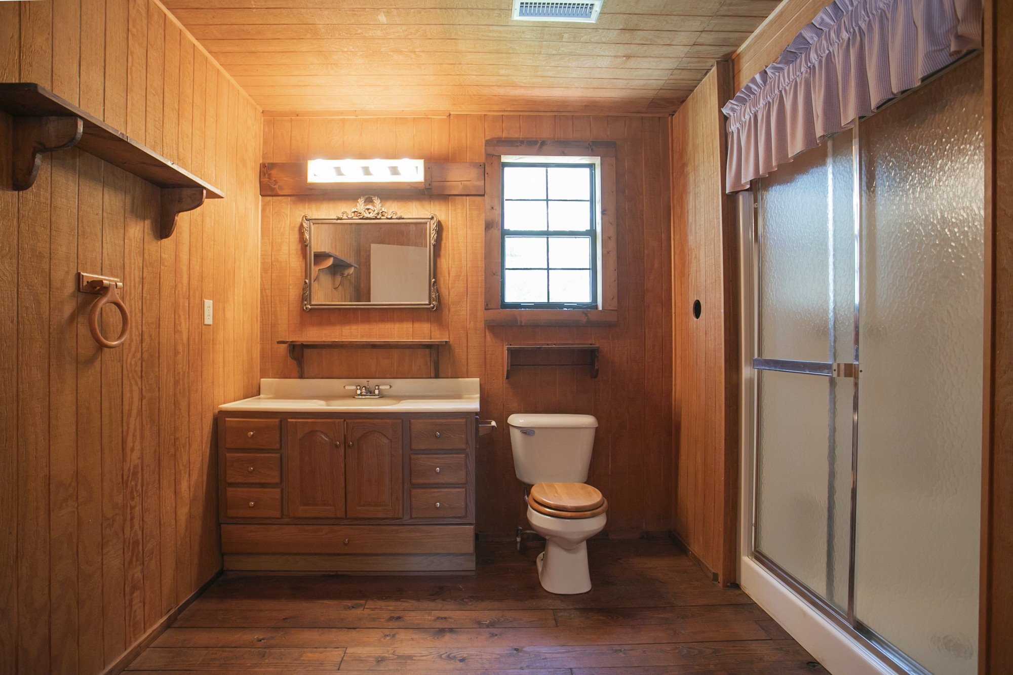 1530 Roy Brown Road Burns, TN 37029 - Photo 20 of 23 Gallery Image 20