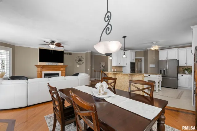 $379,000 | 126 9th Street, Hampton, IL 61256