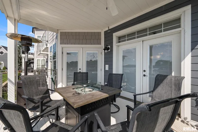 $379,000 | 126 9th Street, Hampton, IL 61256