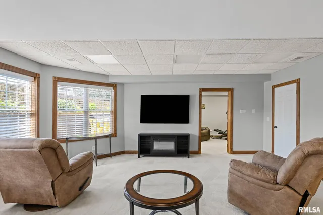 $379,000 | 126 9th Street, Hampton, IL 61256