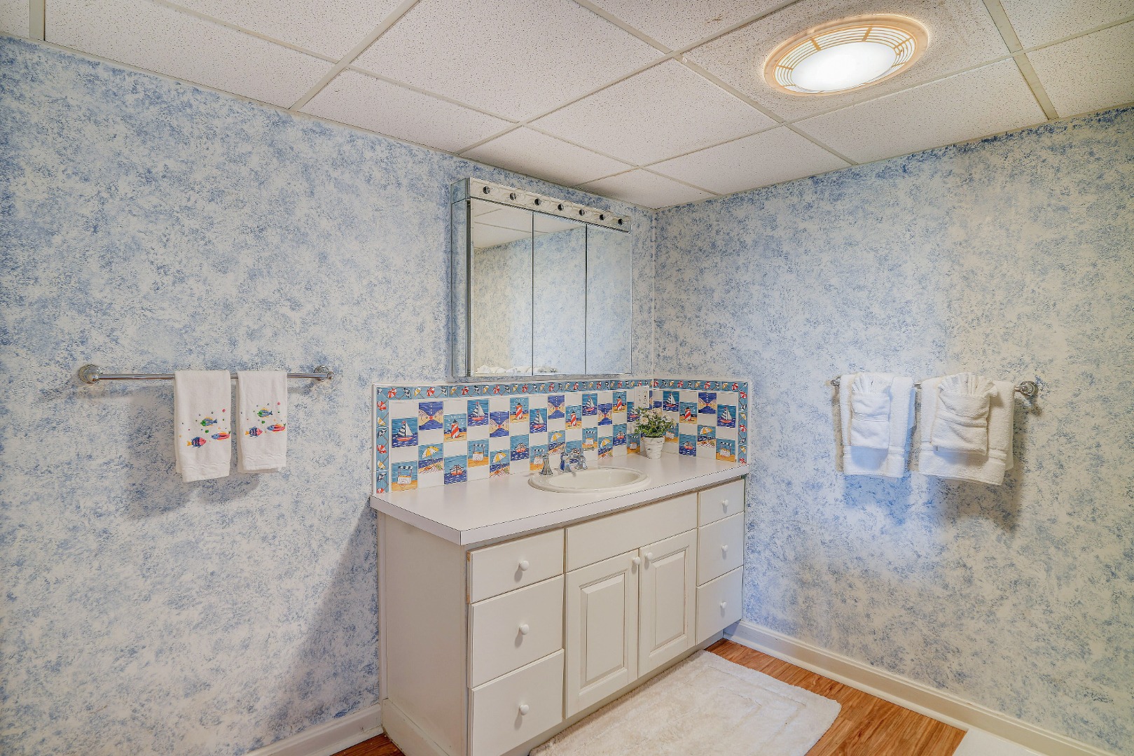 103 Edgartown Bay Road Edgartown, MA 02539 - Photo 20 of 30 Lower level bathroom.