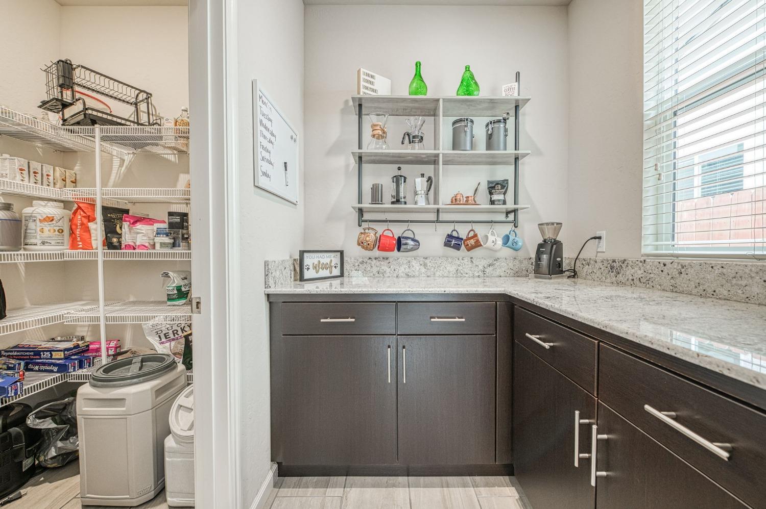 4098 Buckingham Avenue Clovis, CA 93619 - Photo 12 of 38