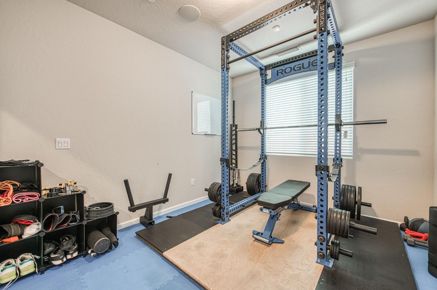 4098 Buckingham Avenue Clovis, CA 93619 - Photo 28 of 38