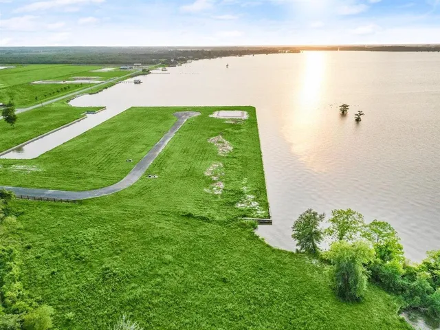 $100,000 | Canada Goose Drive, Gueydan, LA 70542