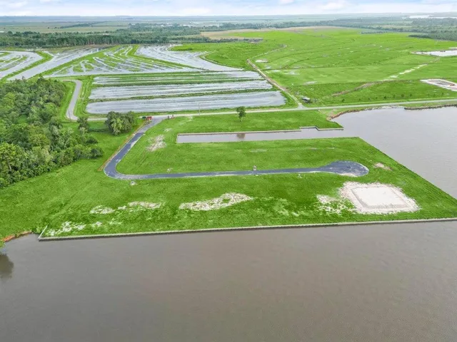 $100,000 | Canada Goose Drive, Gueydan, LA 70542