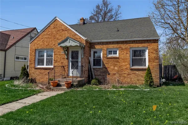 $2,200 | 4098 Bailey Avenue, Amherst, NY 14226