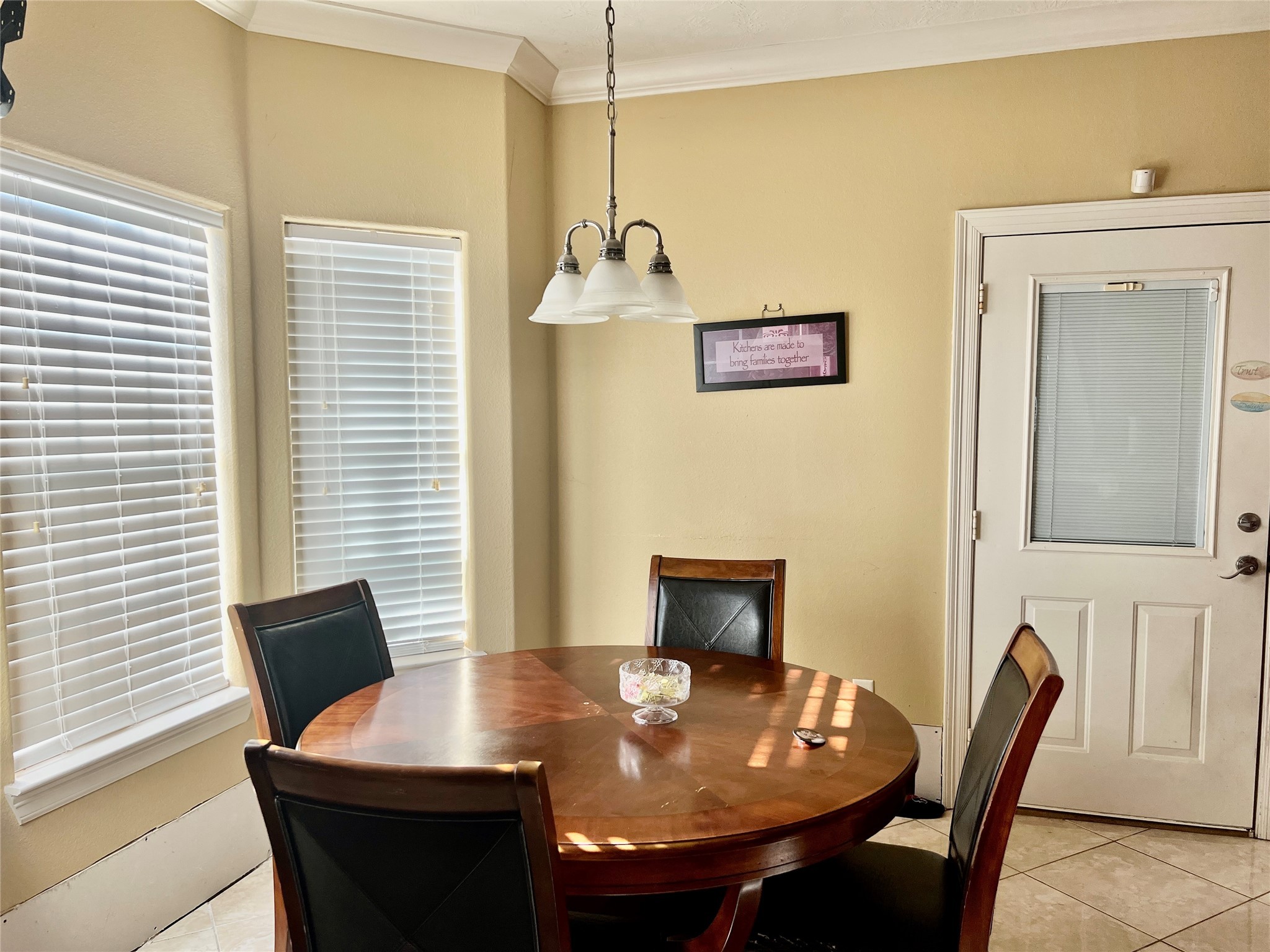 3301 Roya Court Port Arthur, TX 77642 - Photo 12 of 40 a view of a dining room with a table and chairs