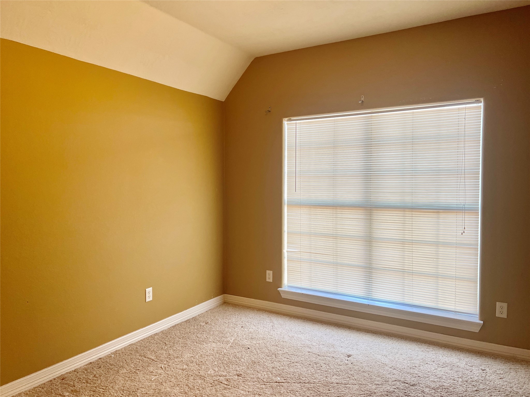 3301 Roya Court Port Arthur, TX 77642 - Photo 28 of 40 a view of an empty room with a window