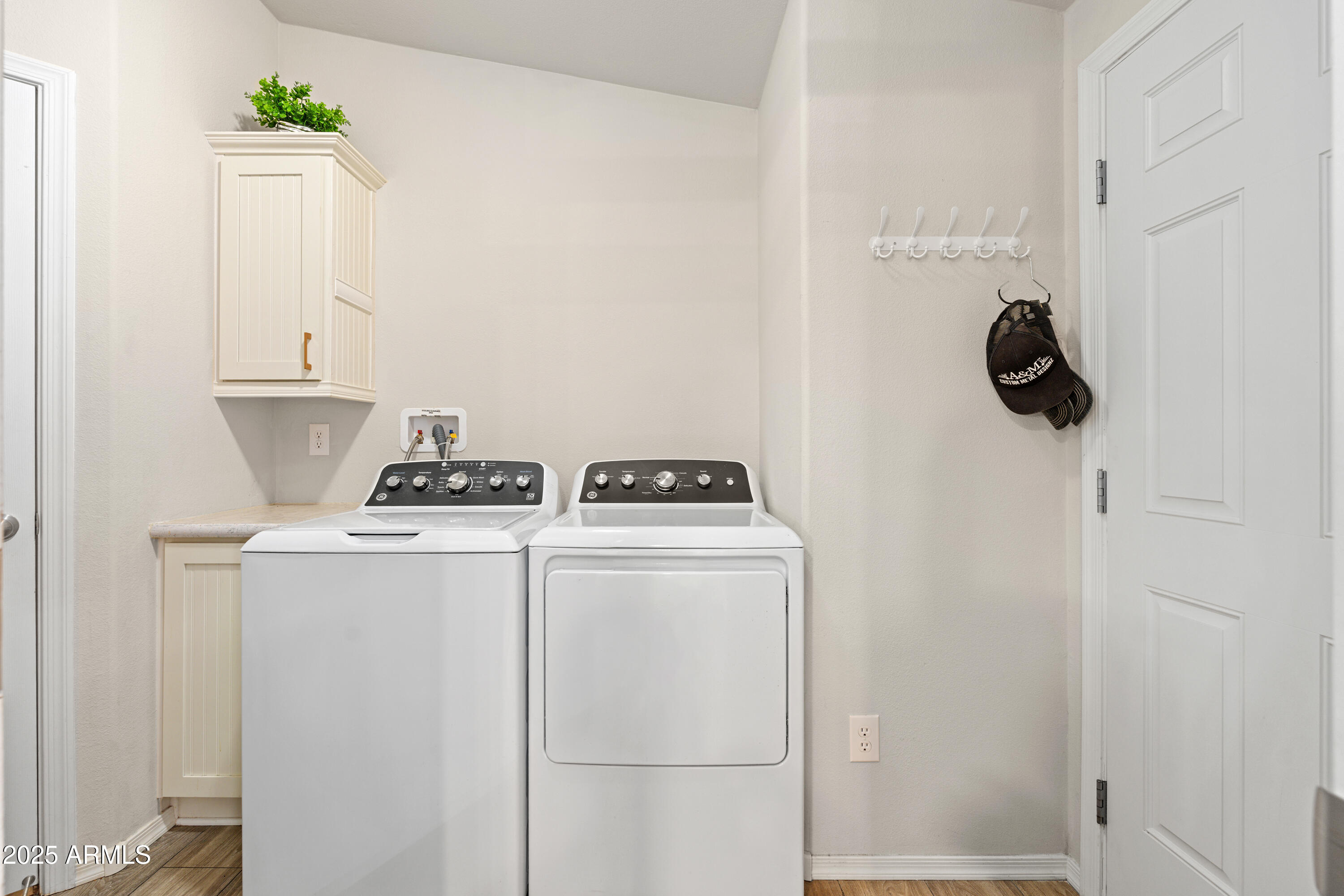 1033 Wheeler Road Camp Verde, AZ 86322 - Photo 23 of 50 Laundry