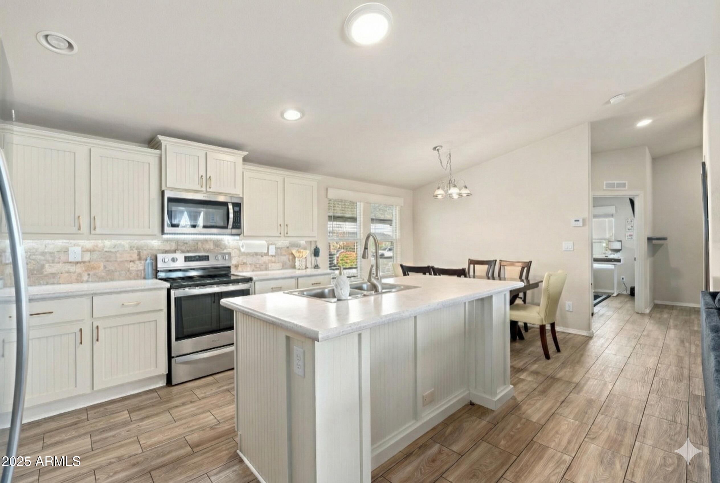 1033 Wheeler Road Camp Verde, AZ 86322 - Photo 10 of 50 Kitchen