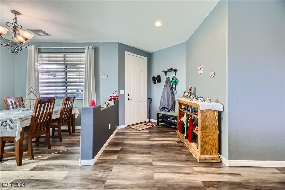 1076 Reed Point Court Henderson, NV 89002 - Photo 5 of 28 Gallery Image 5