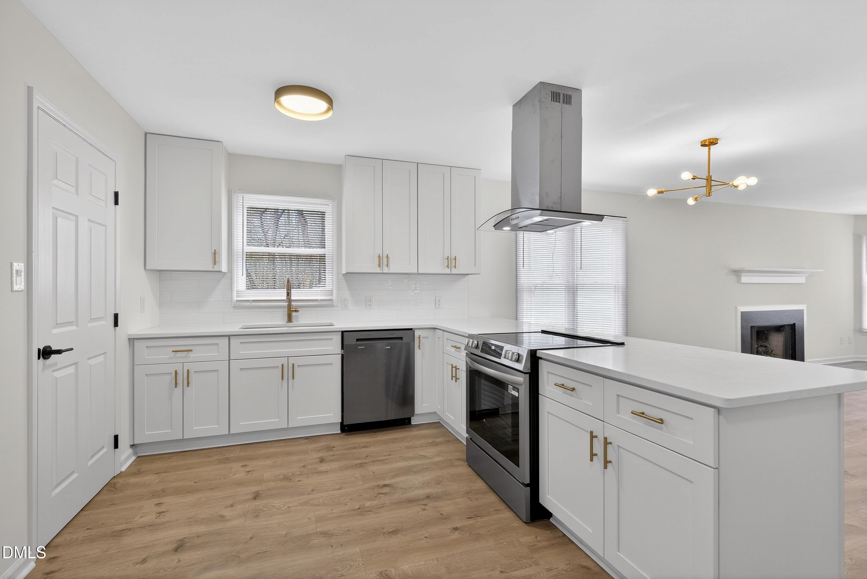 4949 Liverpool Lane Raleigh, NC 27604 - Photo 14 of 58 Kitchen