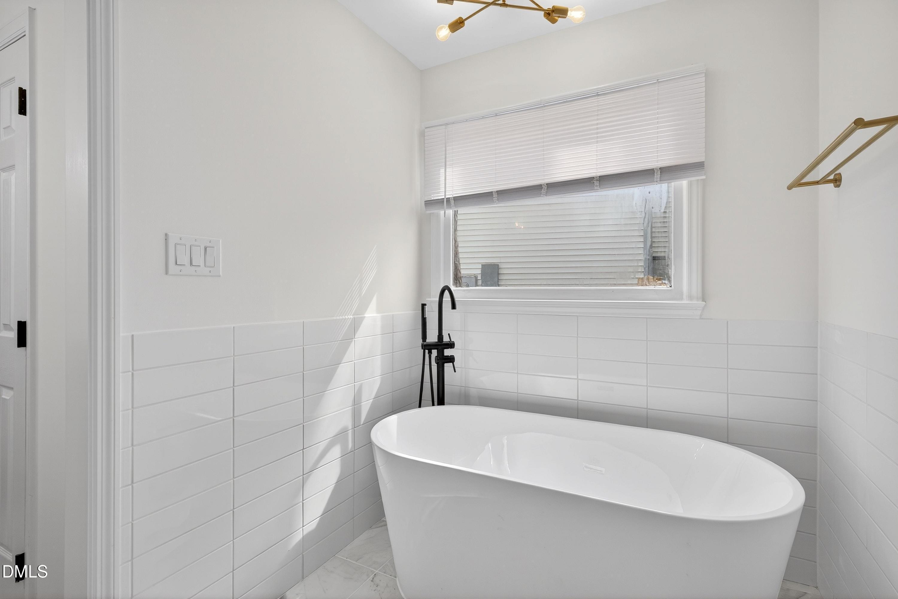 4949 Liverpool Lane Raleigh, NC 27604 - Photo 23 of 58 Primary Bathroom