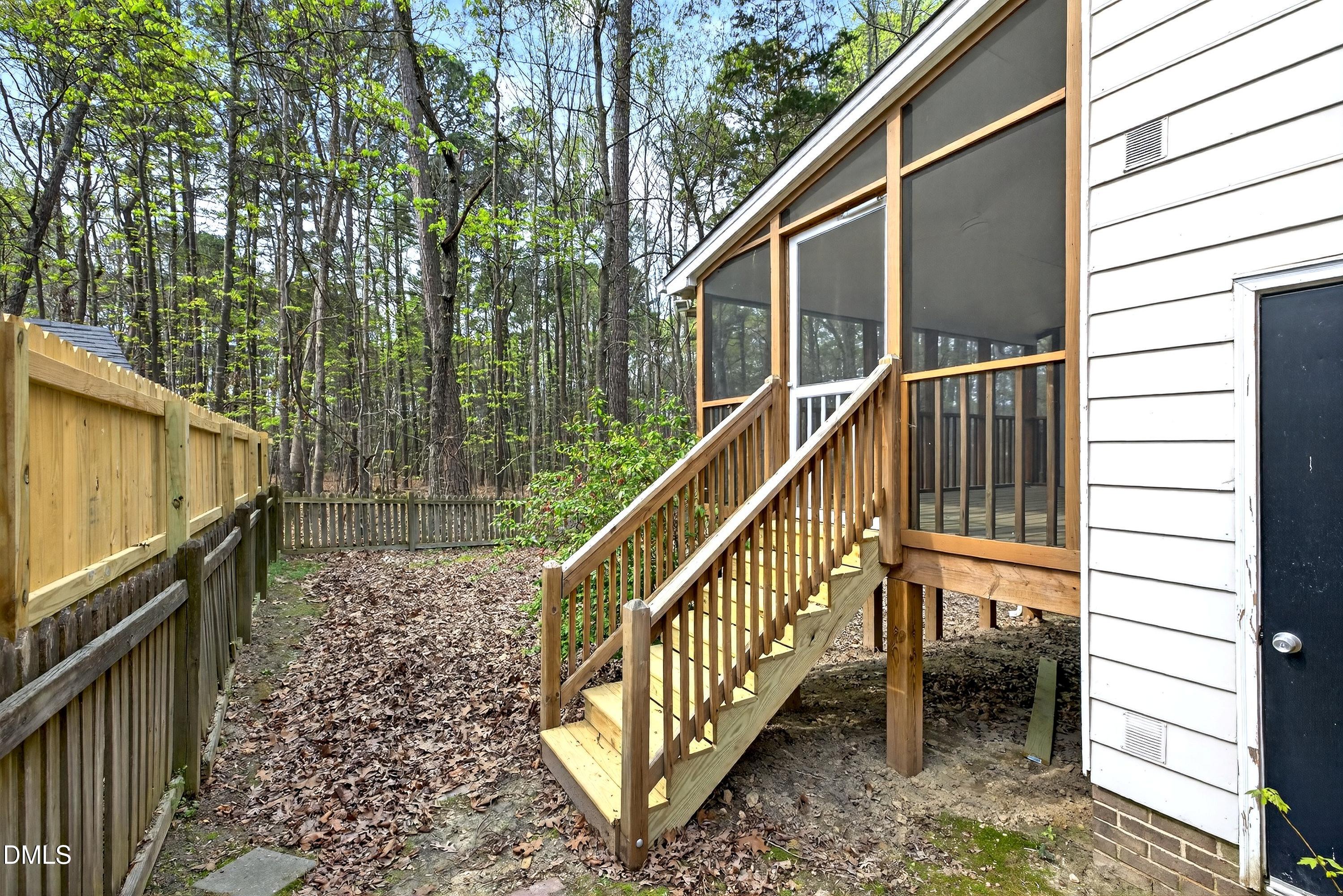 4949 Liverpool Lane Raleigh, NC 27604 - Photo 42 of 58 Sideyard