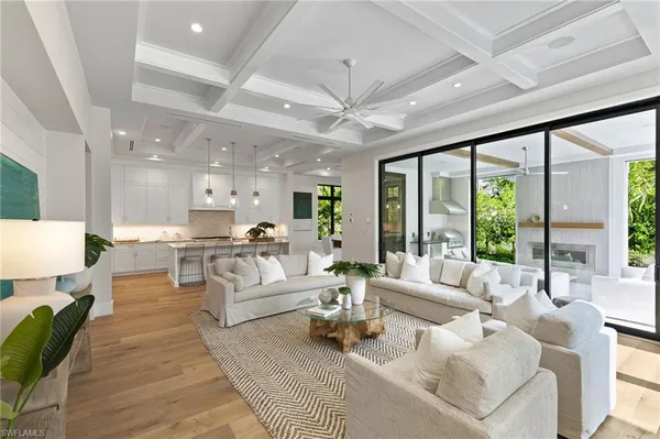 $4,100,000 | 1191 7th Avenue North, Naples, FL 34102