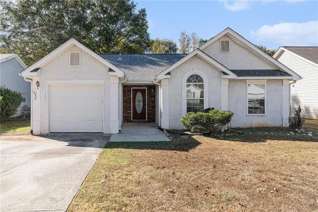$235,000 | 10959 Thrasher Road, Hampton, GA 30228