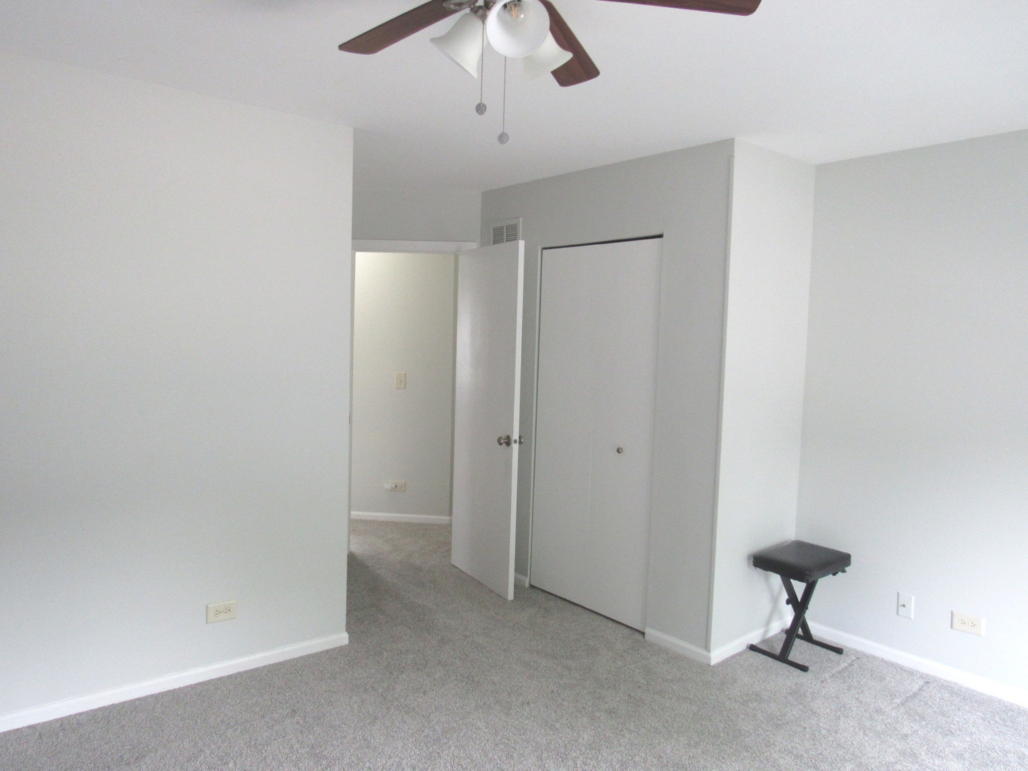 1418 Ridge Road South Elgin, IL 60177 - Photo 18 of 36