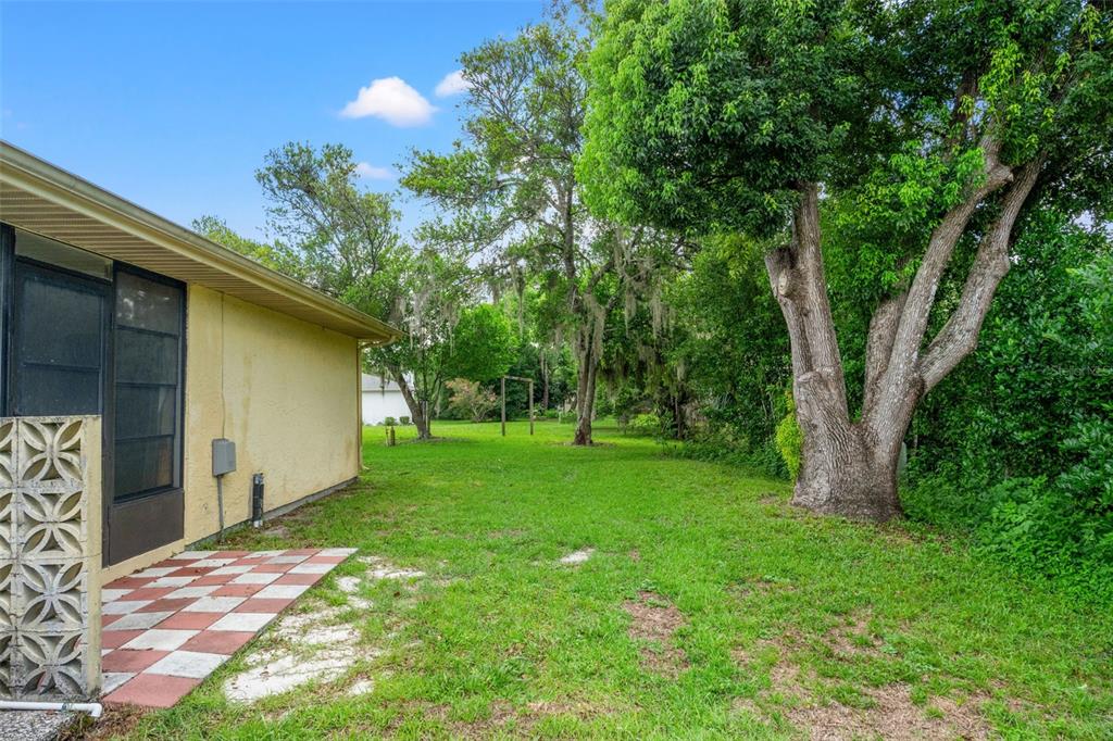 7358 Glen Cove Road Weeki Wachee, FL 34613 - Photo 23 of 28 Gallery Image 23
