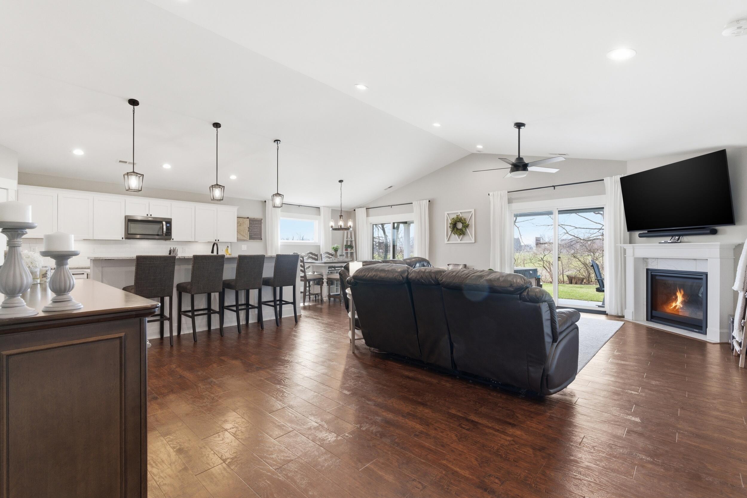 823 11th Street Southwest Demotte, IN 46310 - Photo 12 of 36 2500x1668