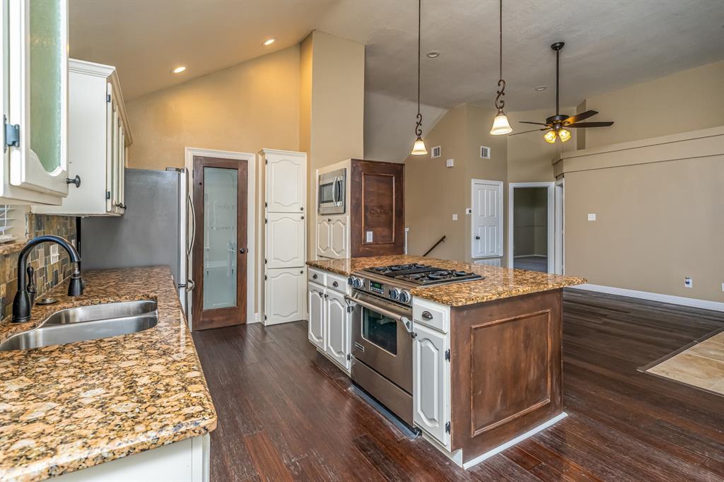 1313 Deer Trail Denton, TX 76205 - Photo 5 of 15