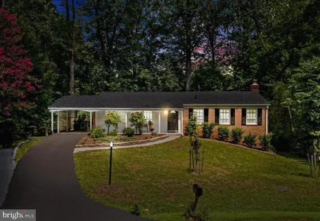 $935,000 | 11612 Clipstone Lane, Reston, VA 20191