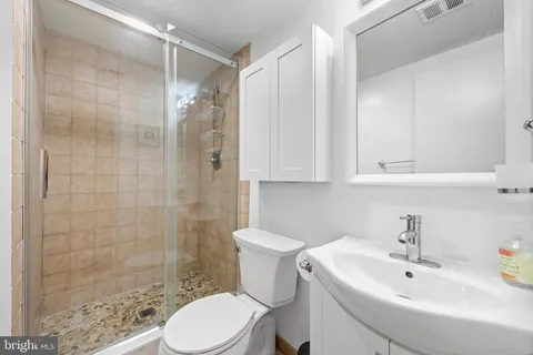 $935,000 | 11612 Clipstone Lane, Reston, VA 20191