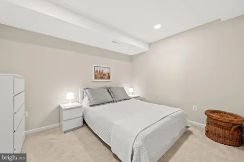 $935,000 | 11612 Clipstone Lane, Reston, VA 20191