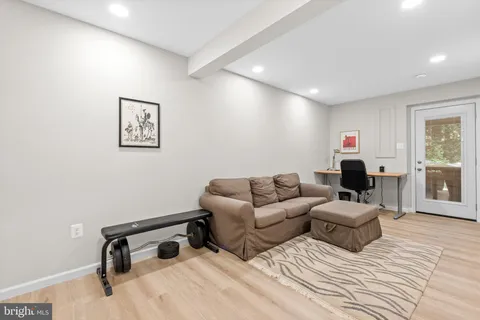 $935,000 | 11612 Clipstone Lane, Reston, VA 20191