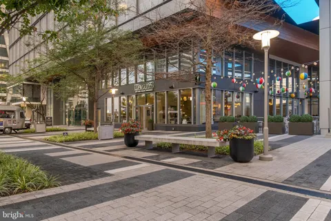 $935,000 | 11612 Clipstone Lane, Reston, VA 20191