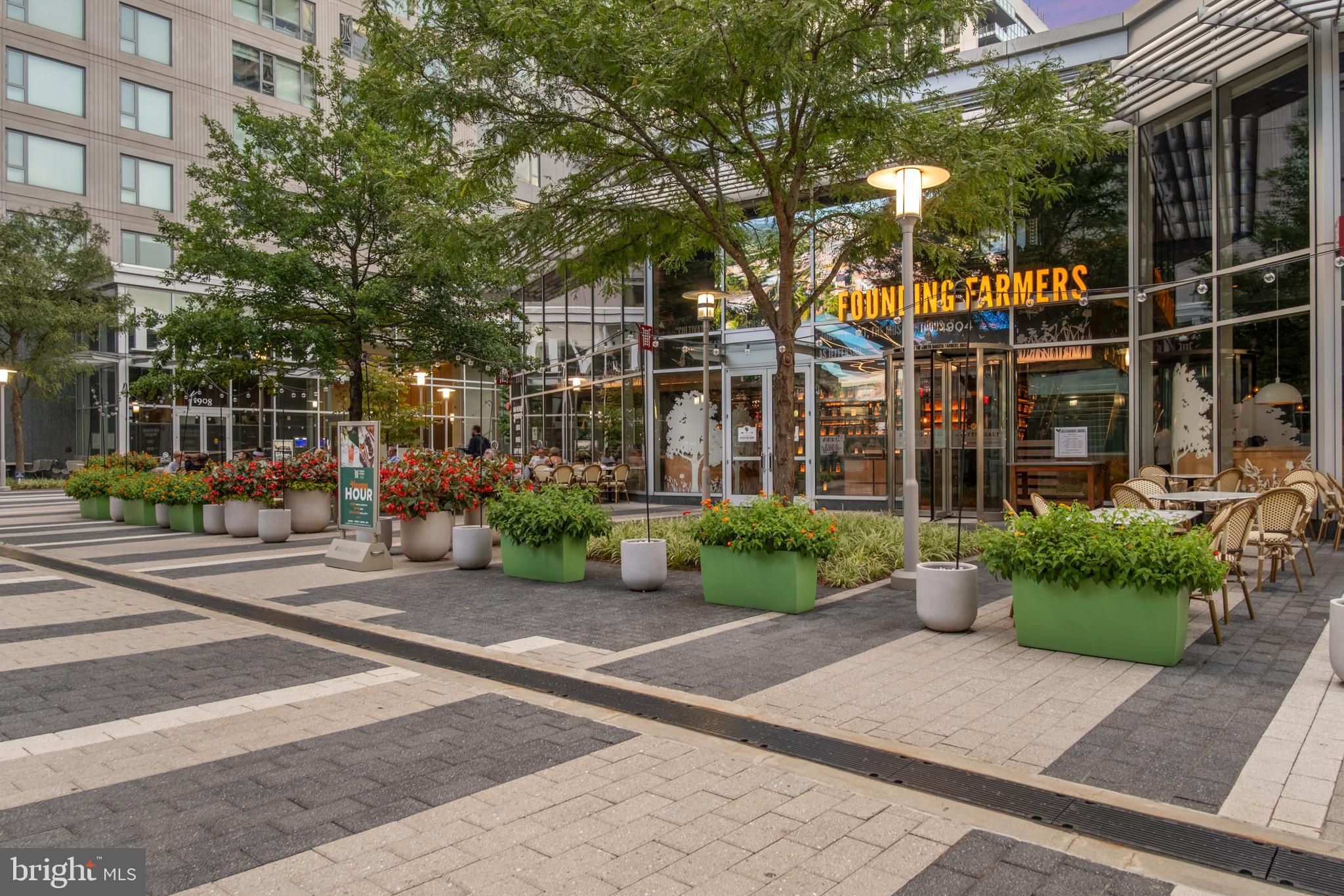 11612 Clipstone Lane Reston, VA 20191 - Photo 44 of 51