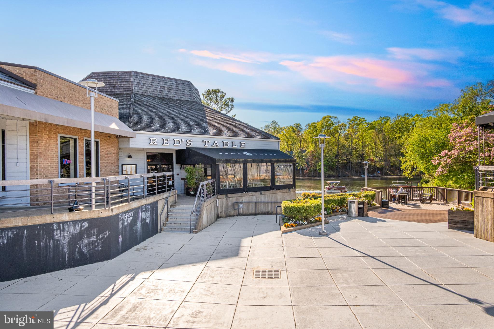 11612 Clipstone Lane Reston, VA 20191 - Photo 47 of 51 Restaurants