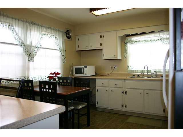 3937 Richelieu Road Indianapolis, IN 46226 - Photo 5 of 15