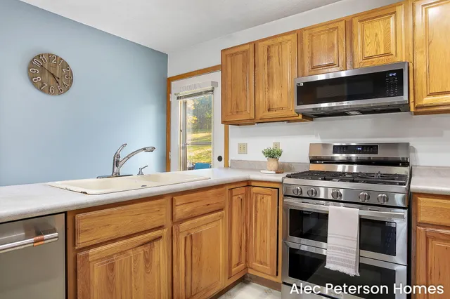 $364,900 | 1301 East Mill Street, Hastings, MI 49058