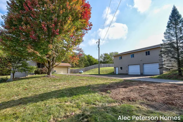 $364,900 | 1301 East Mill Street, Hastings, MI 49058