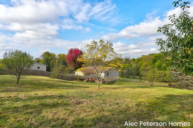 $364,900 | 1301 East Mill Street, Hastings, MI 49058