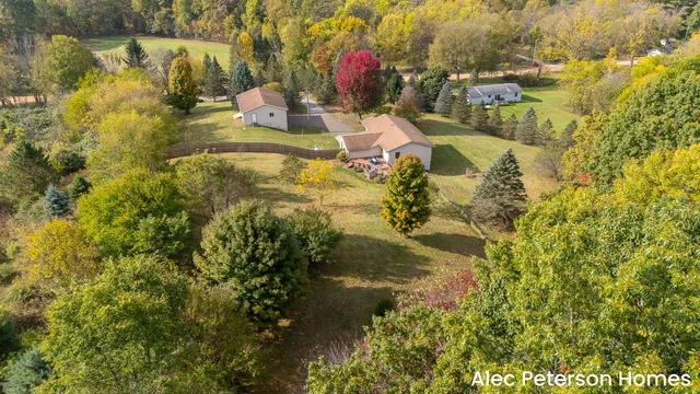 $364,900 | 1301 East Mill Street, Hastings, MI 49058