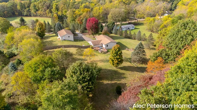 $364,900 | 1301 East Mill Street, Hastings, MI 49058