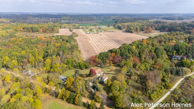 $364,900 | 1301 East Mill Street, Hastings, MI 49058