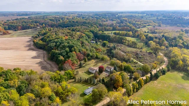 $364,900 | 1301 East Mill Street, Hastings, MI 49058