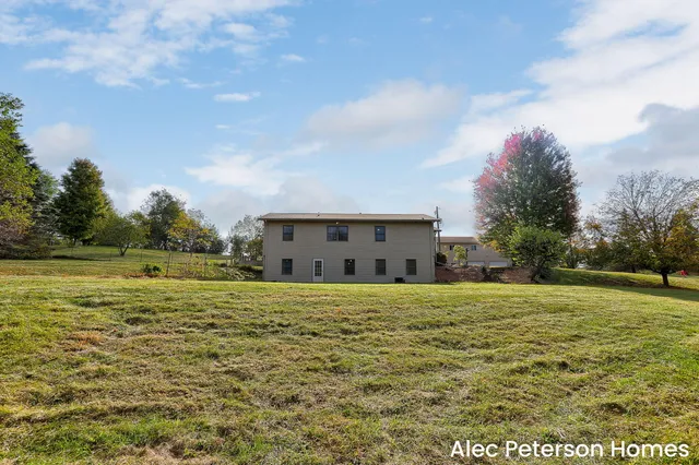 $364,900 | 1301 East Mill Street, Hastings, MI 49058