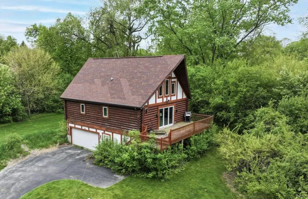 $479,900 | 685 Williams Drive, Cedarburg, WI 53012