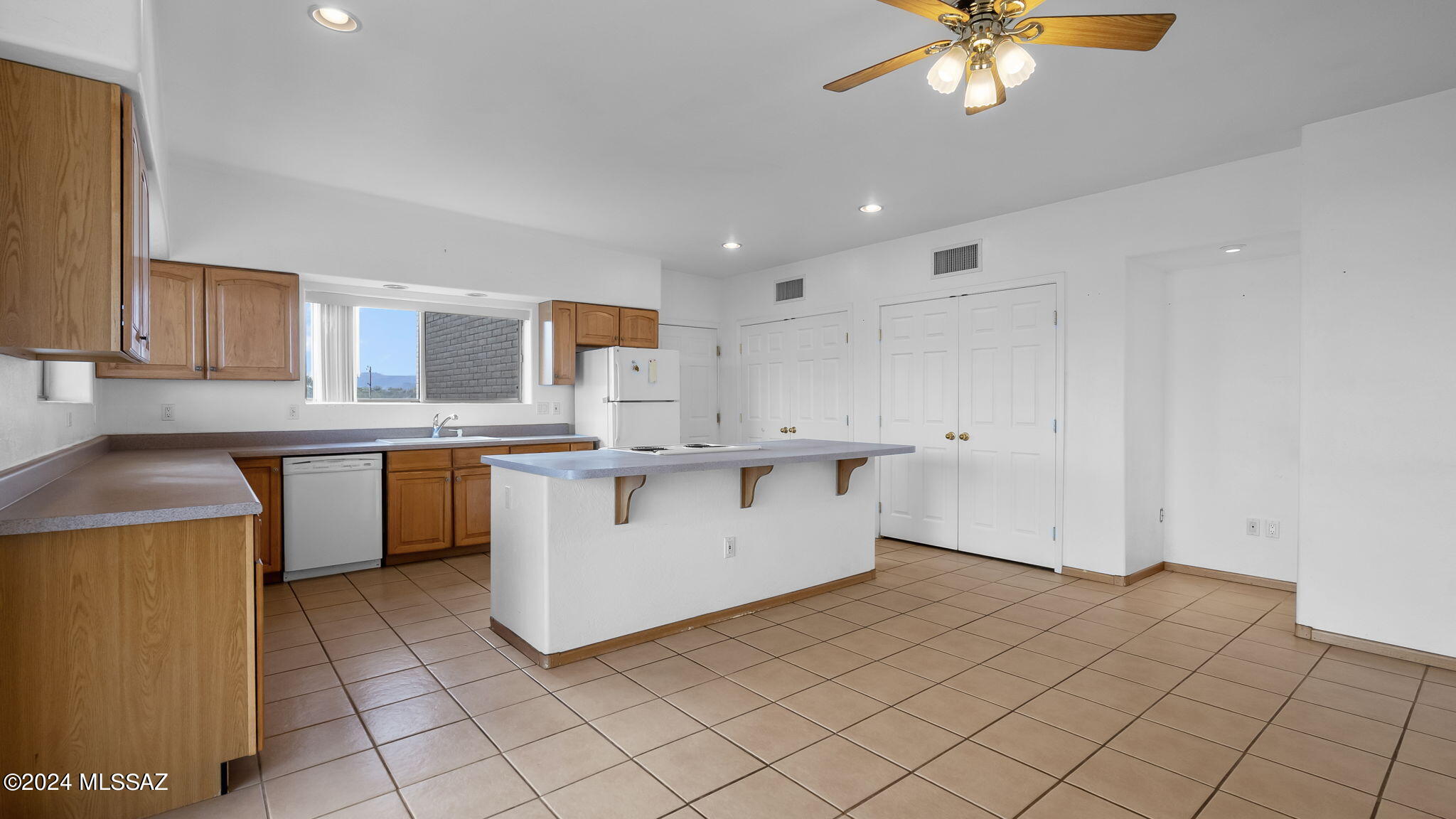 2776 West Frontage Road Amado, AZ 85645 - Photo 17 of 31