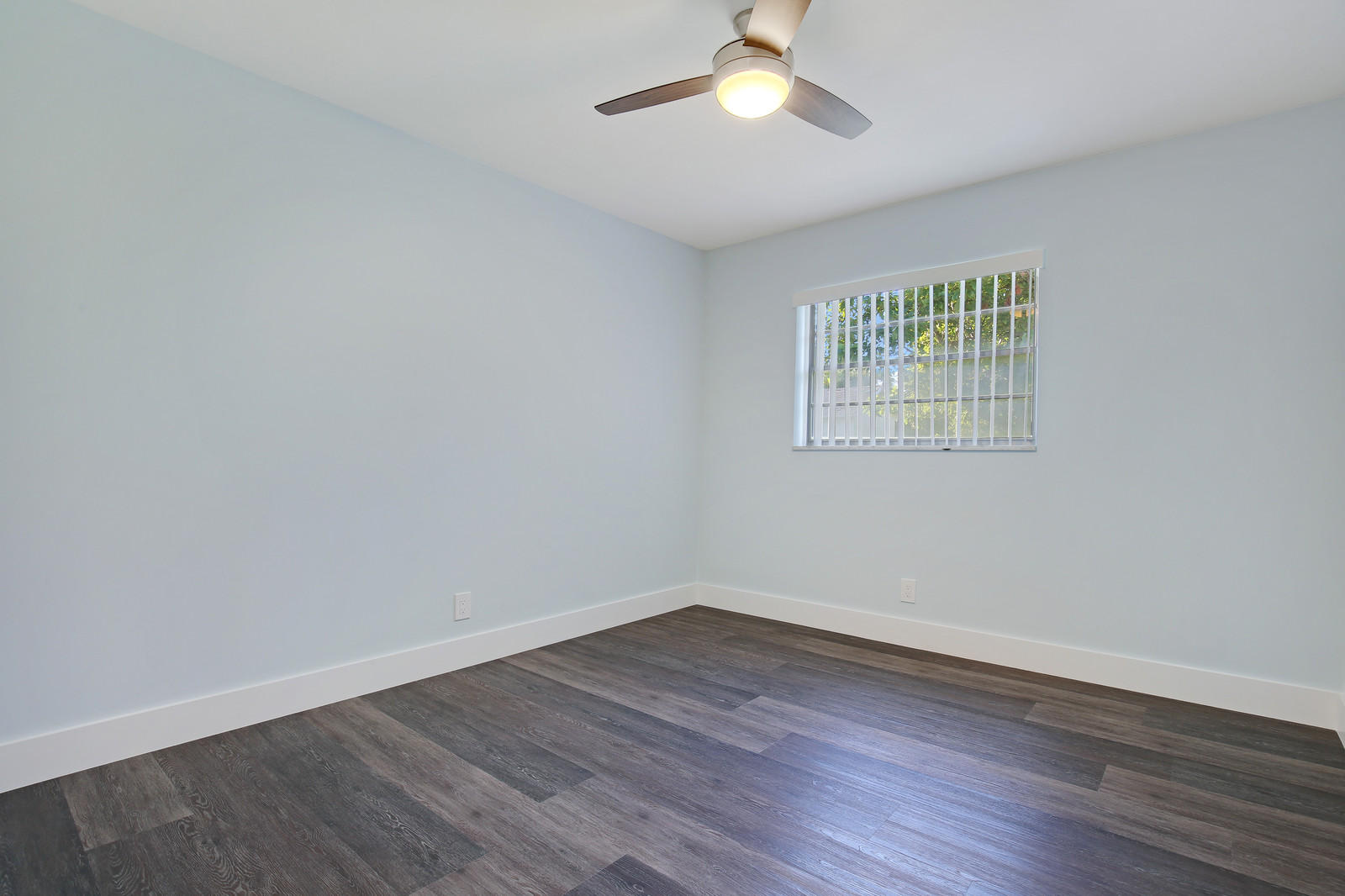 401 West 37th Street Riviera Beach, FL 33404 - Photo 13 of 17 Bedroom #3
