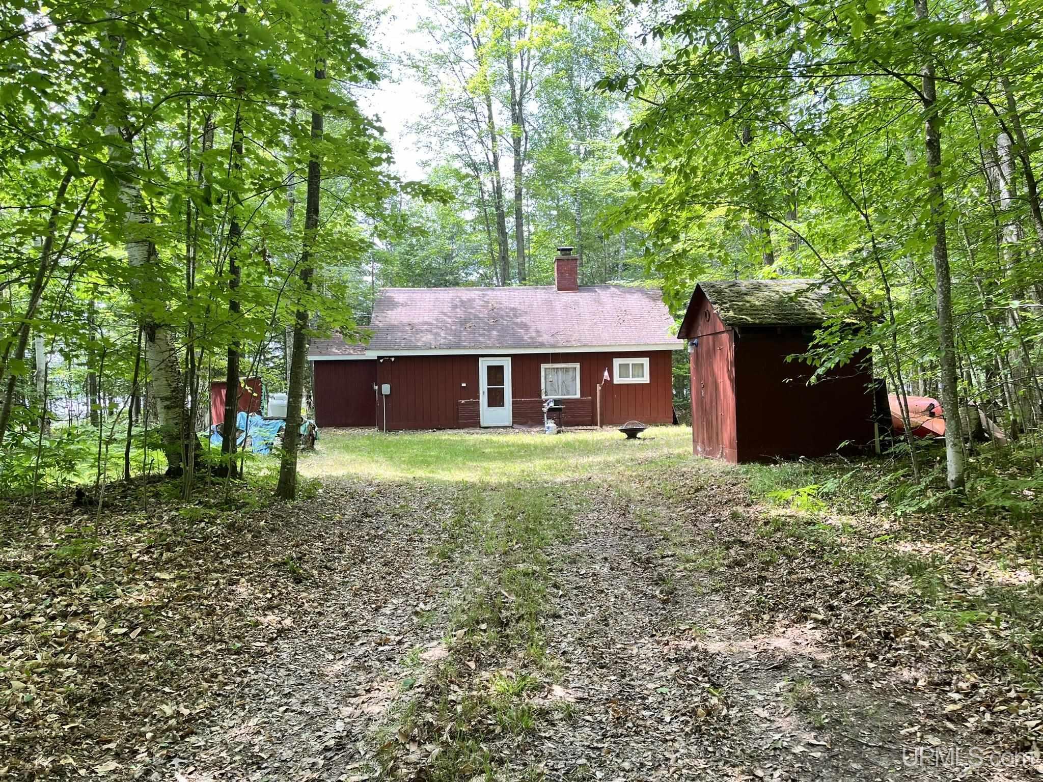 10661 Government Road Manistique, MI 49854 - Photo 1 of 34 Gallery Image 1