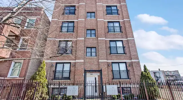 $260,000 | 4925 South Forrestville Avenue, Unit 3S, Chicago, IL 60615