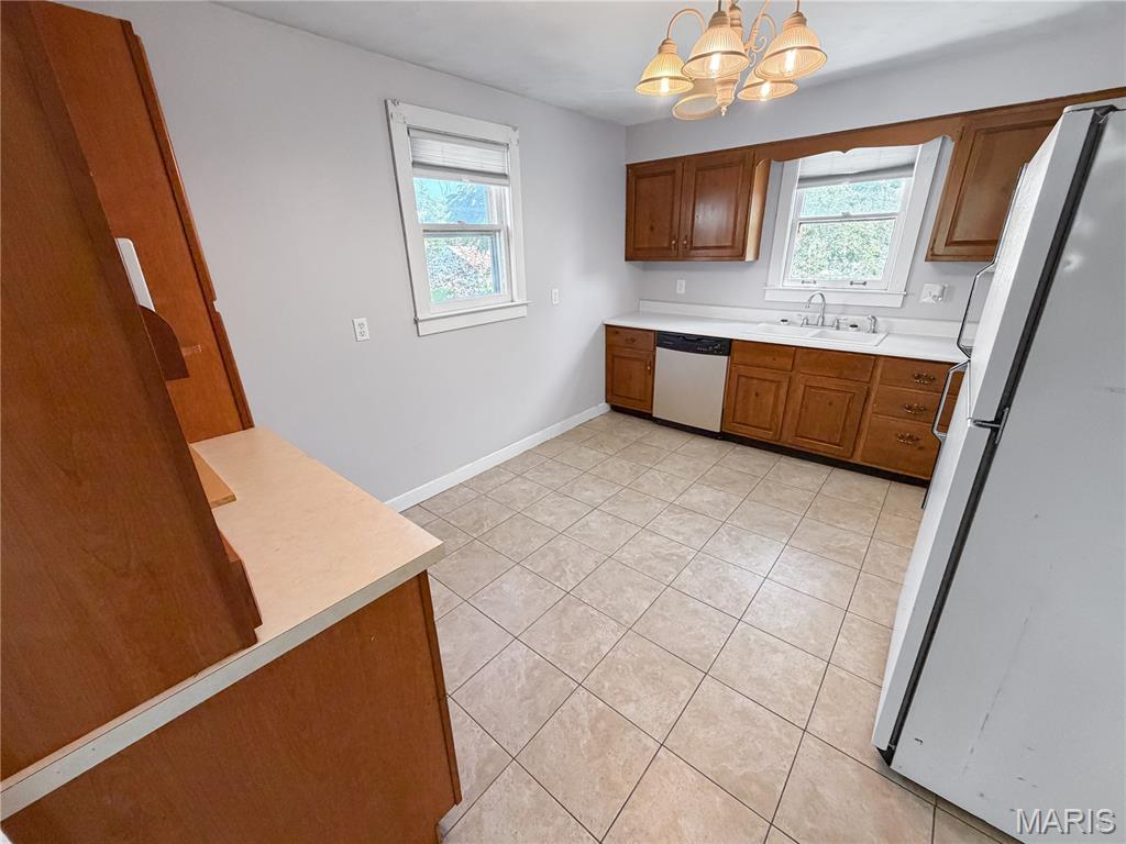 1915 Broadway Hannibal, MO 63401 - Photo 15 of 21