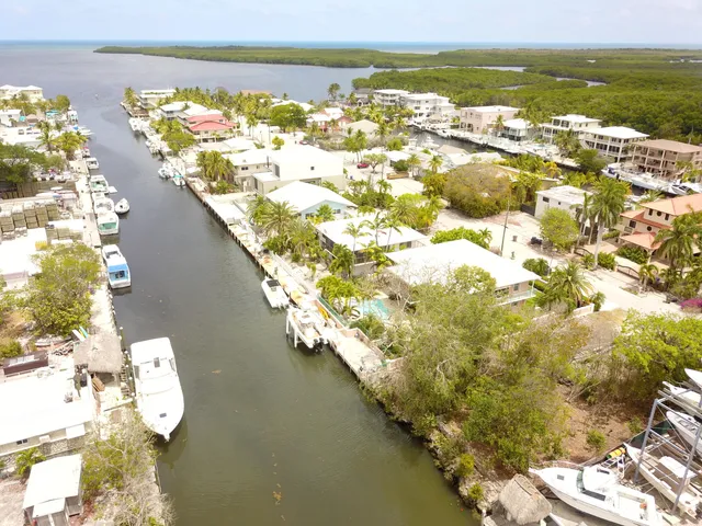 a view of an ocean view