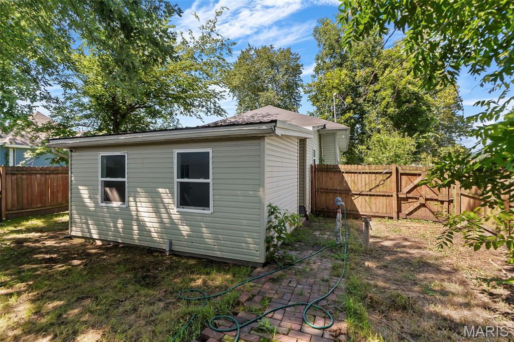 212 West Davidson Avenue Chaffee, MO 63740 - Photo 5 of 21